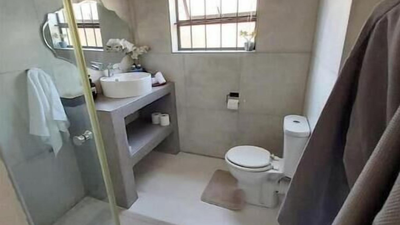 Photo of Bathroom in West Beach