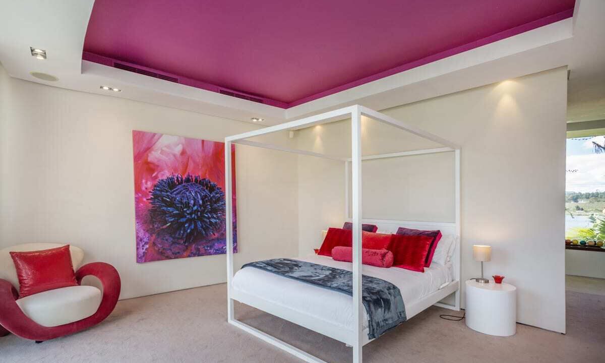 Photo of Bedroom in Elgin