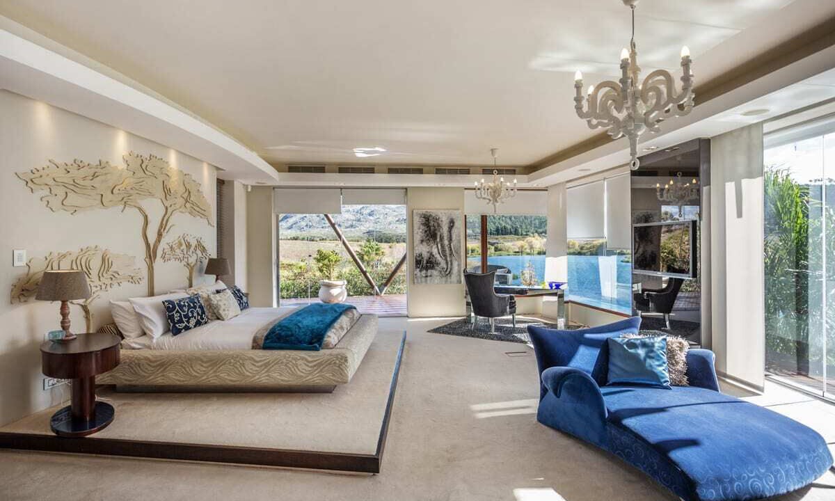 Photo of Livingroom in Elgin