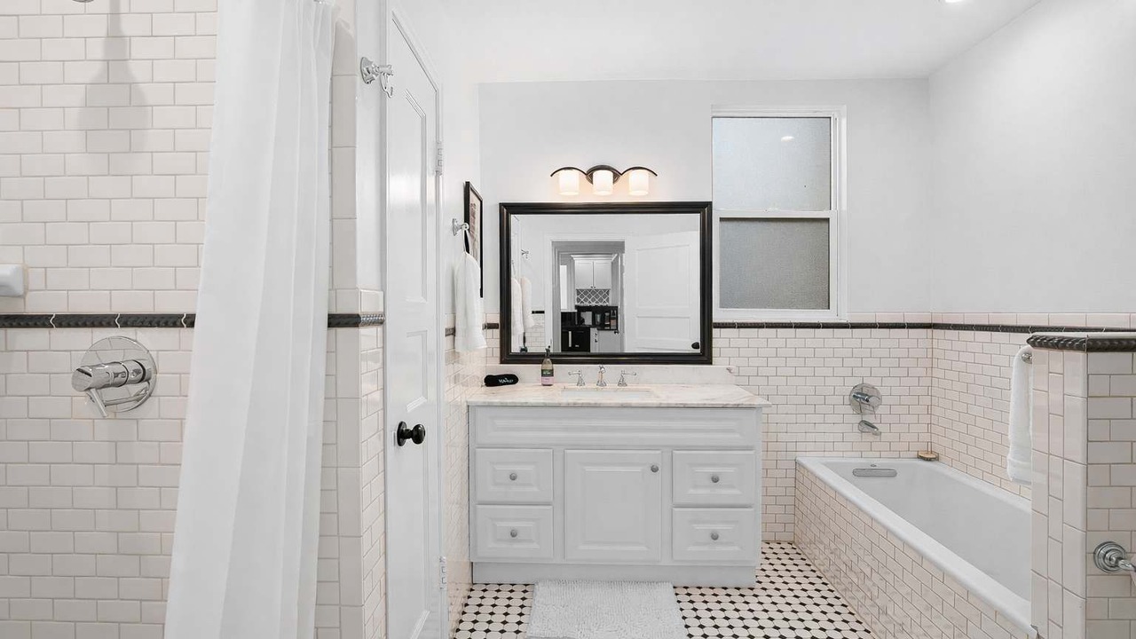 Photo of Bathroom in Lone Mountain