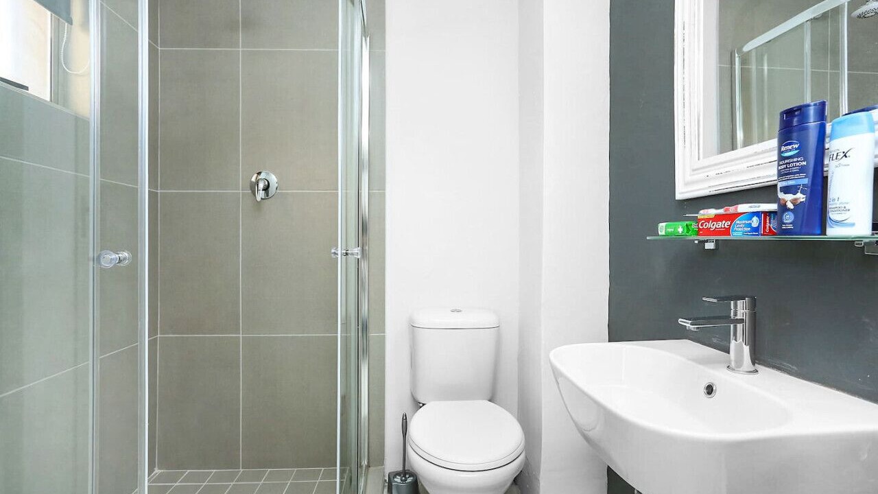 Photo of Bathroom in Sandown