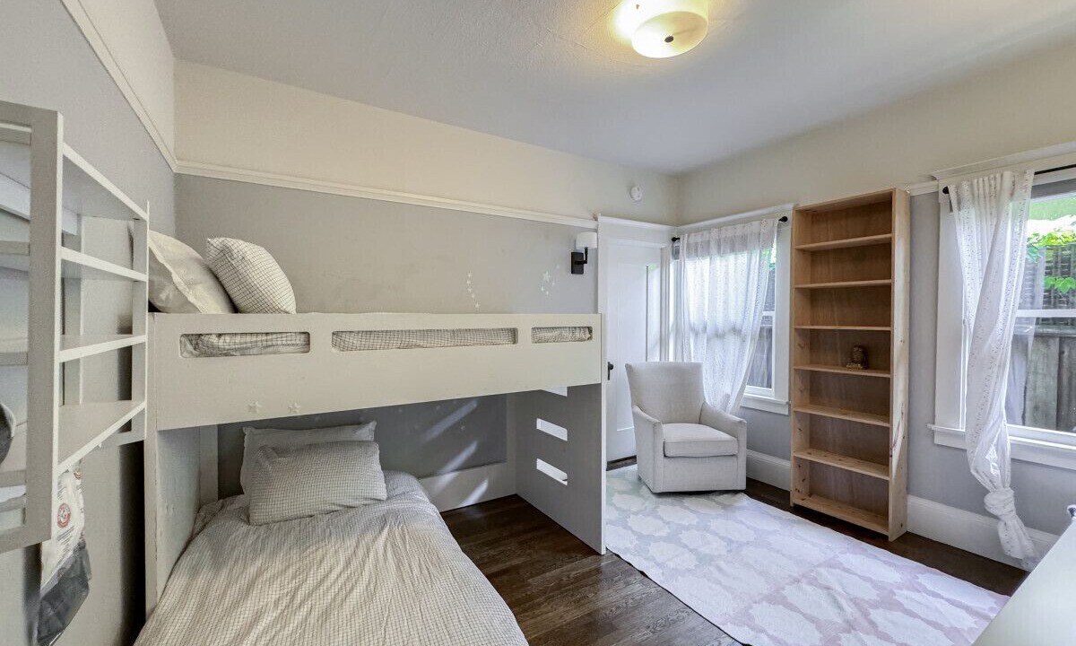 Photo of Bedroom in Central Berkeley