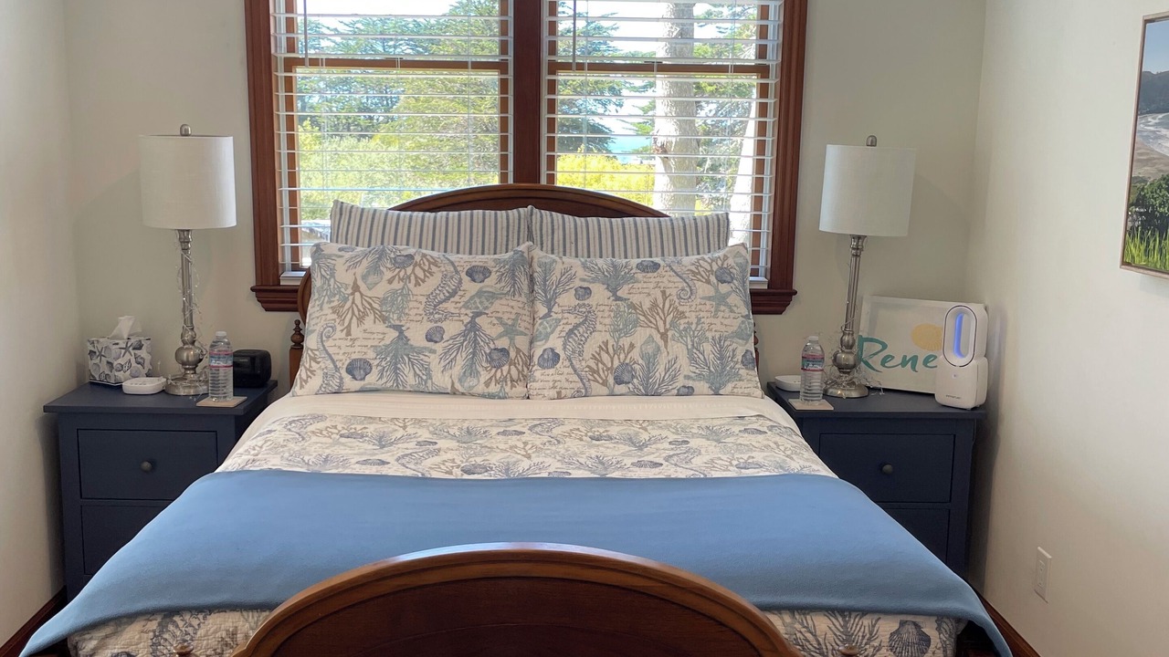 Photo of Bedroom in Rockaway Beach