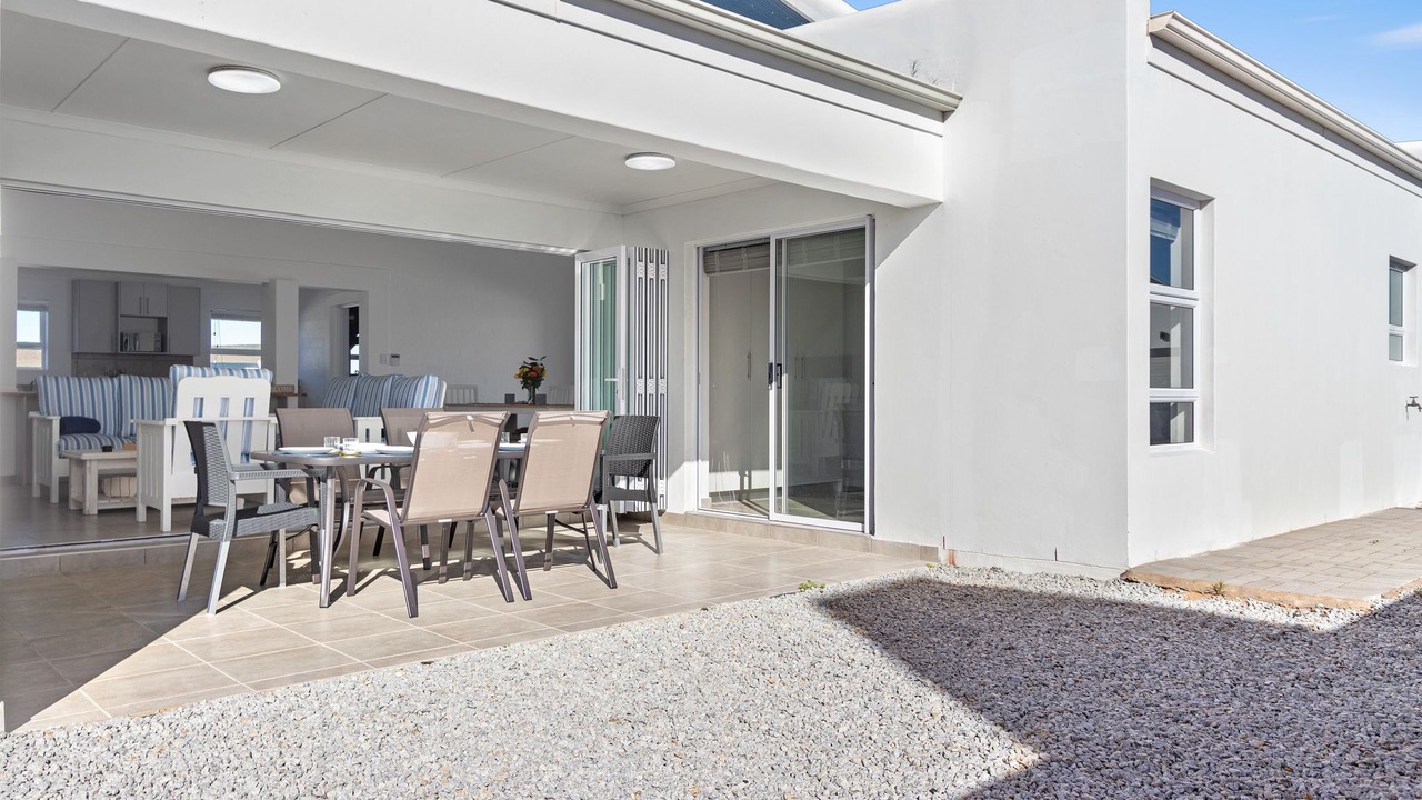 Photo of Outdoor in Stompneusbaai