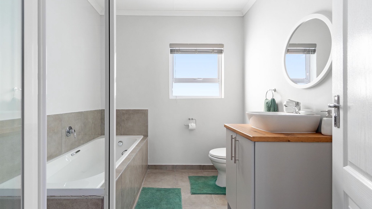 Photo of Bathroom in Stompneusbaai