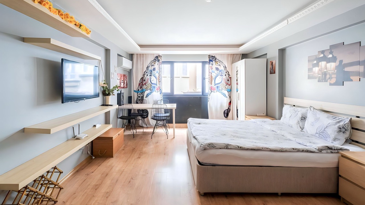 Photo of Bedroom in Bomonti