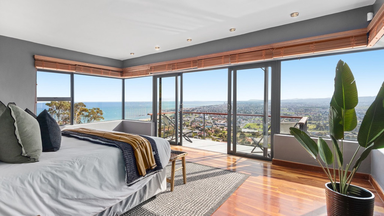 Photo of Bedroom in Mountainside