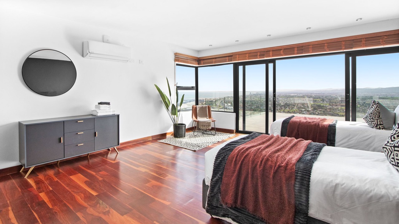 Photo of Bedroom in Mountainside