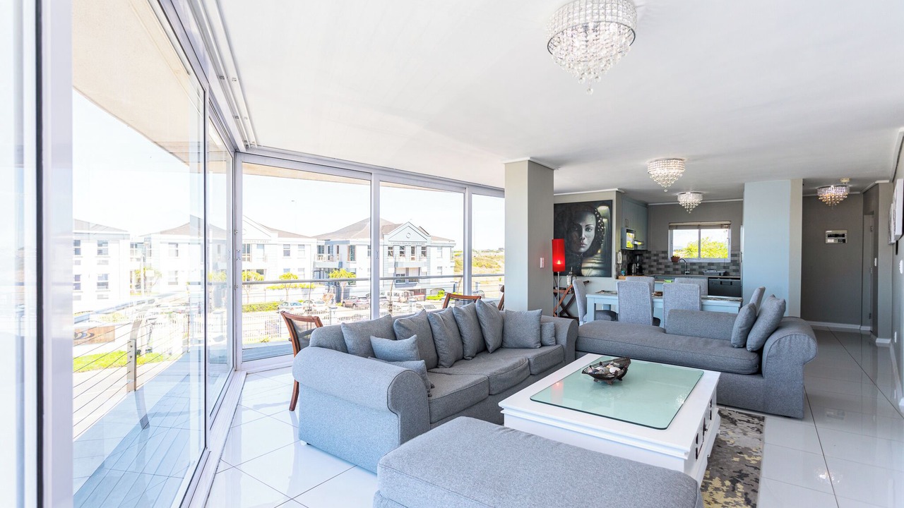 Photo of Livingroom in Lagoon Beach
