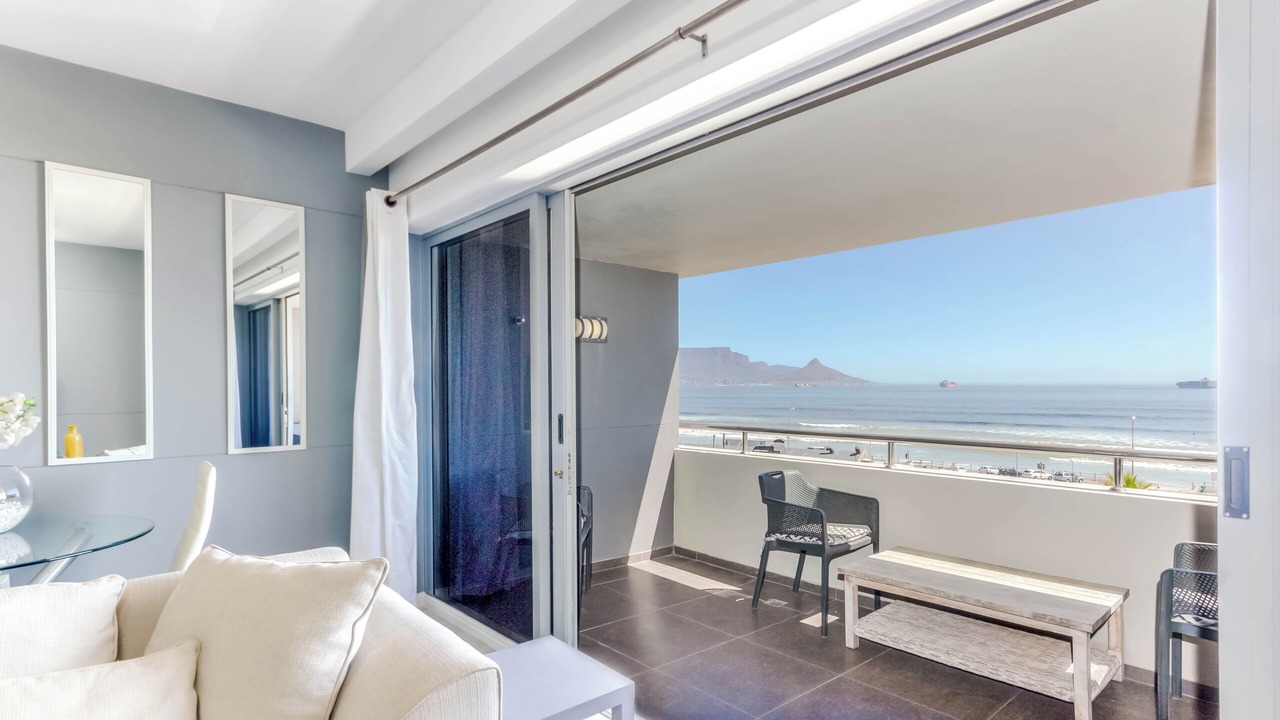 Photo of Livingroom in West Beach