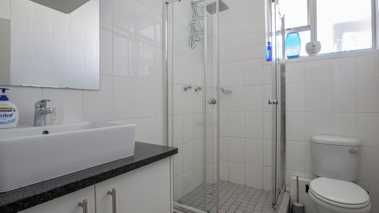 Photo of Bathroom in Three Anchor Bay
