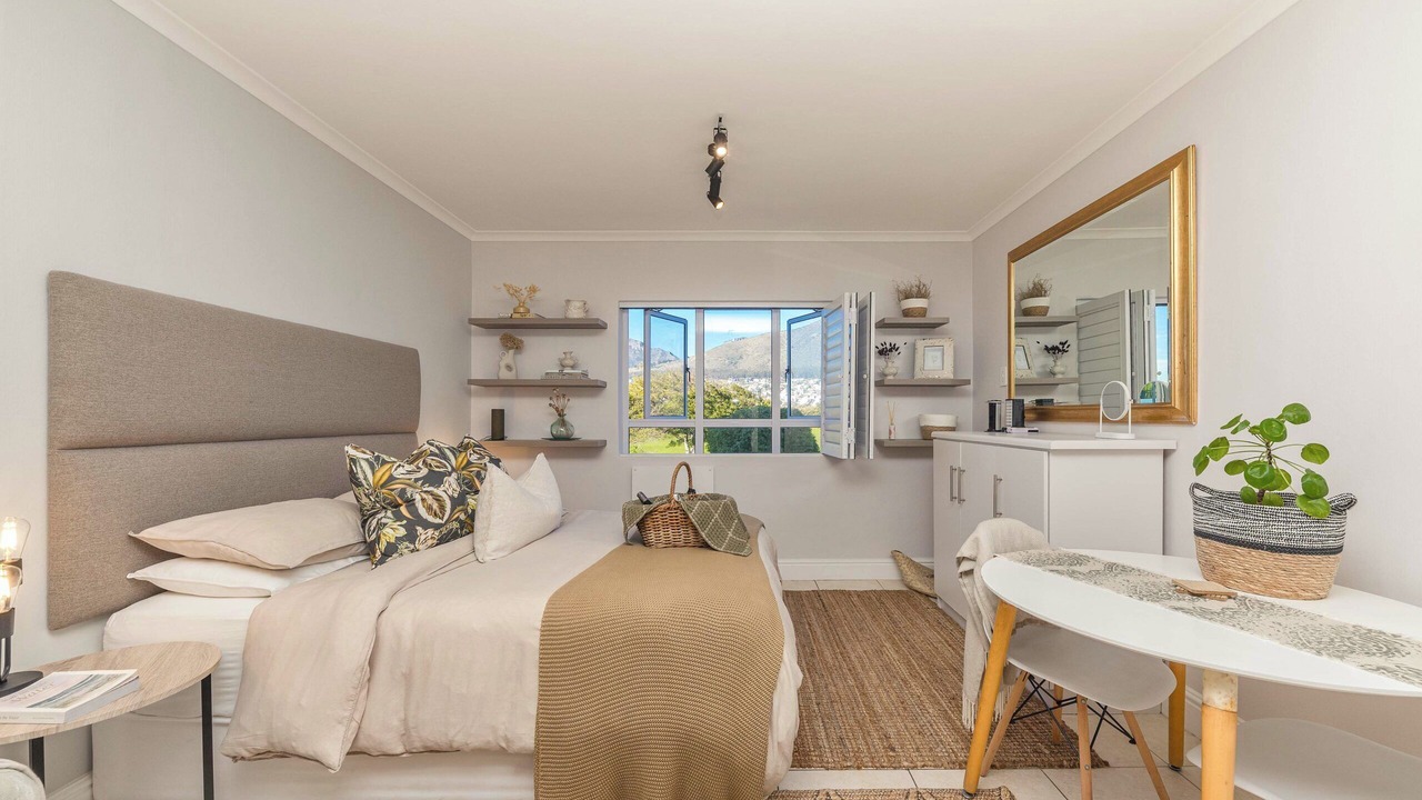 Photo of Bedroom in Mouille Point