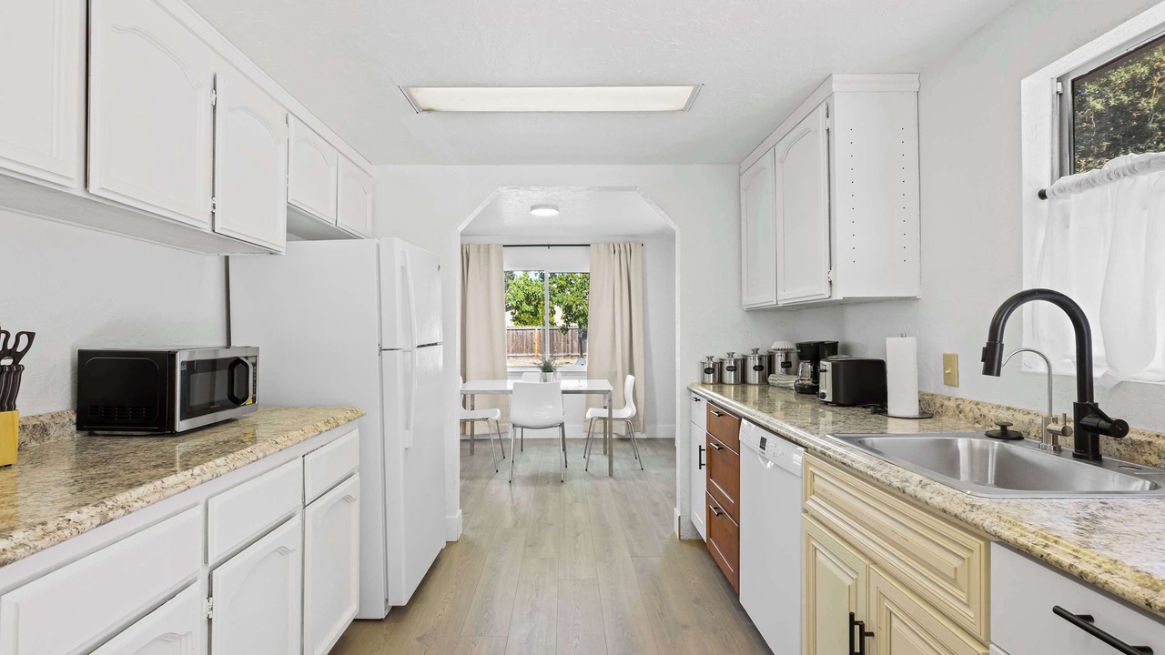 Photo of Kitchen in San Tomas