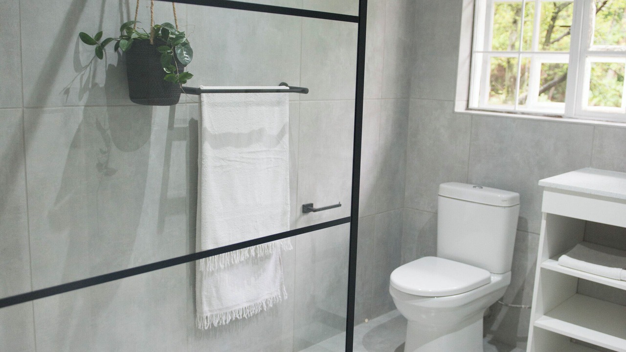 Photo of Bathroom in Greater Johannesburg Metropolitan Area