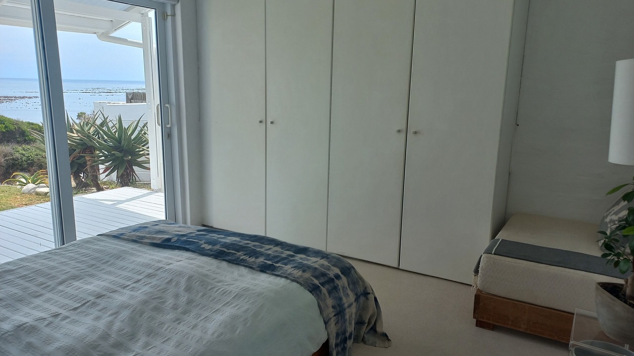 Photo of Bedroom in Kommetjie