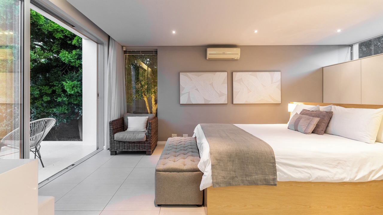 Photo of Bedroom in Camps Bay