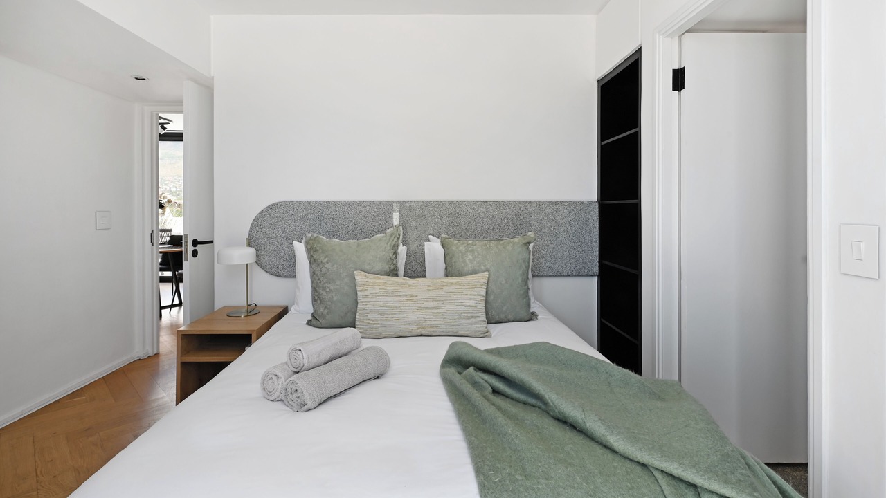 Photo of Bedroom in Cape Town City Centre