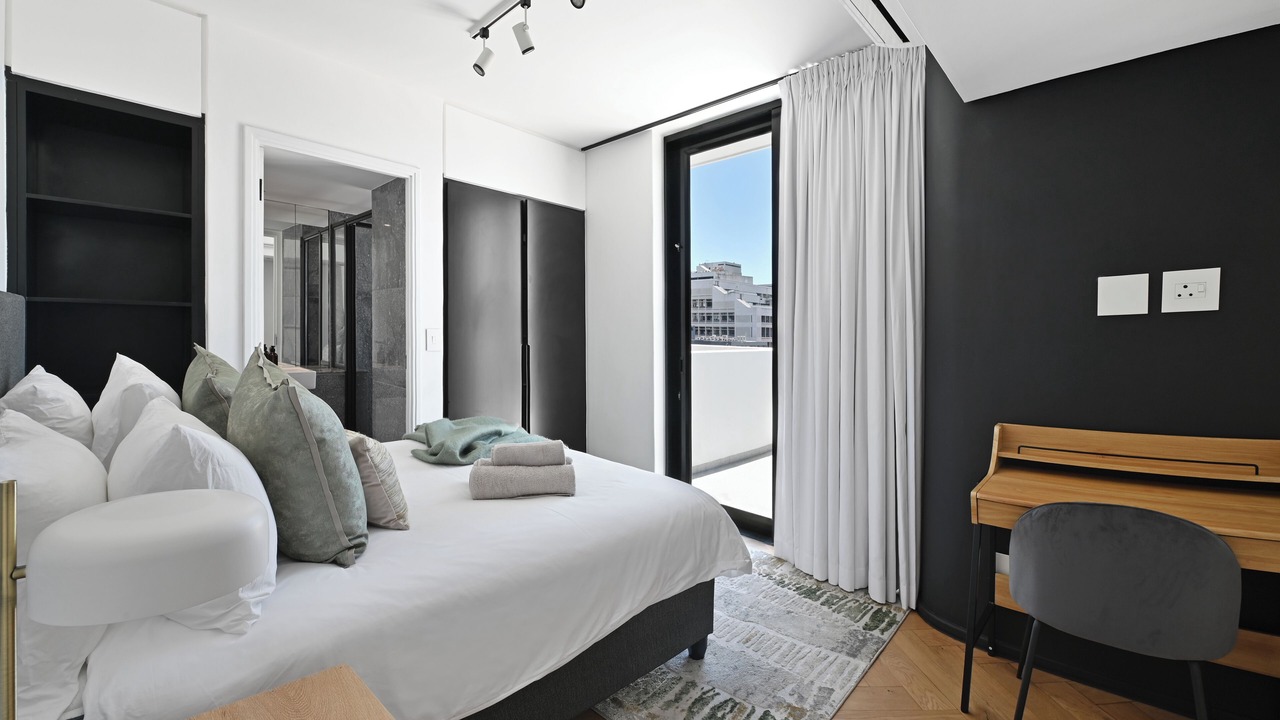 Photo of Bedroom in Cape Town City Centre