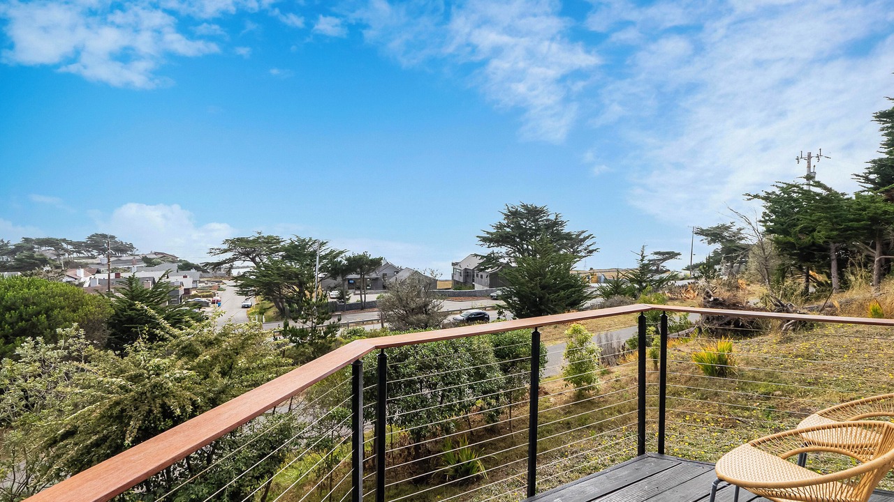 Photo of Patio Balcony in Moss Beach