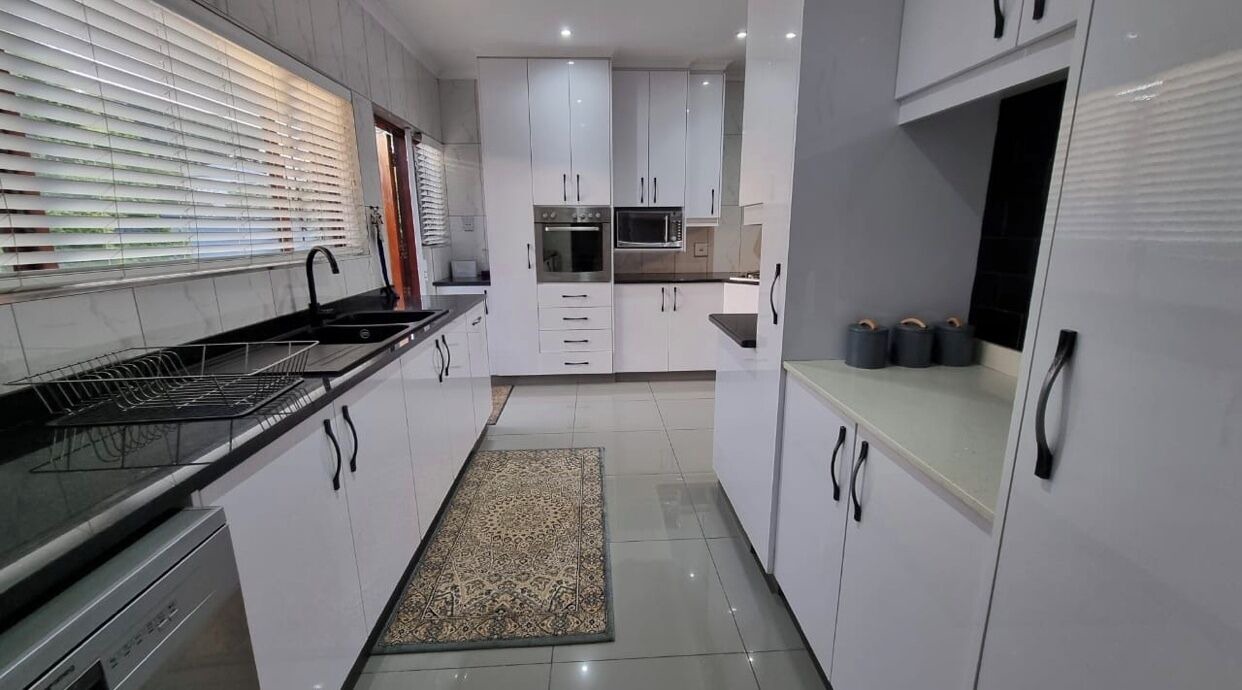 Photo of Kitchen in Umhlanga