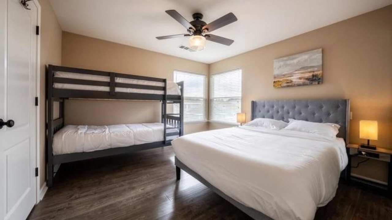 Photo of Bedroom in Discovery Bay