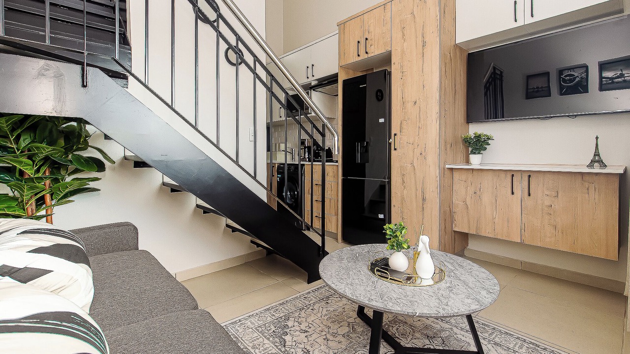 Photo of Livingroom in Greater Johannesburg Metropolitan Area
