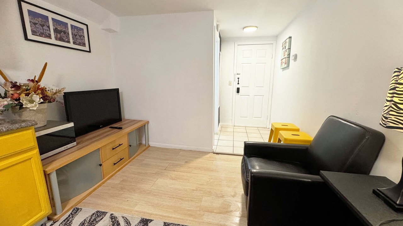 Photo of Livingroom in Central Richmond