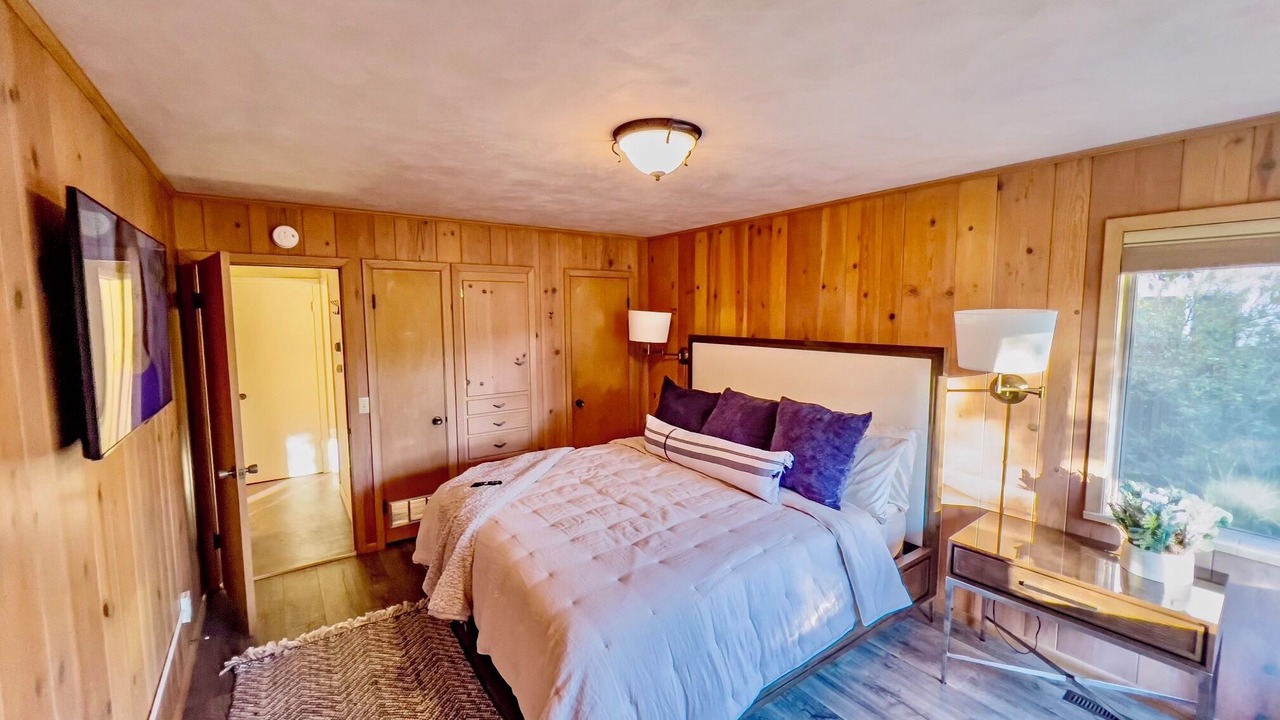 Photo of Bedroom in Carmel Point