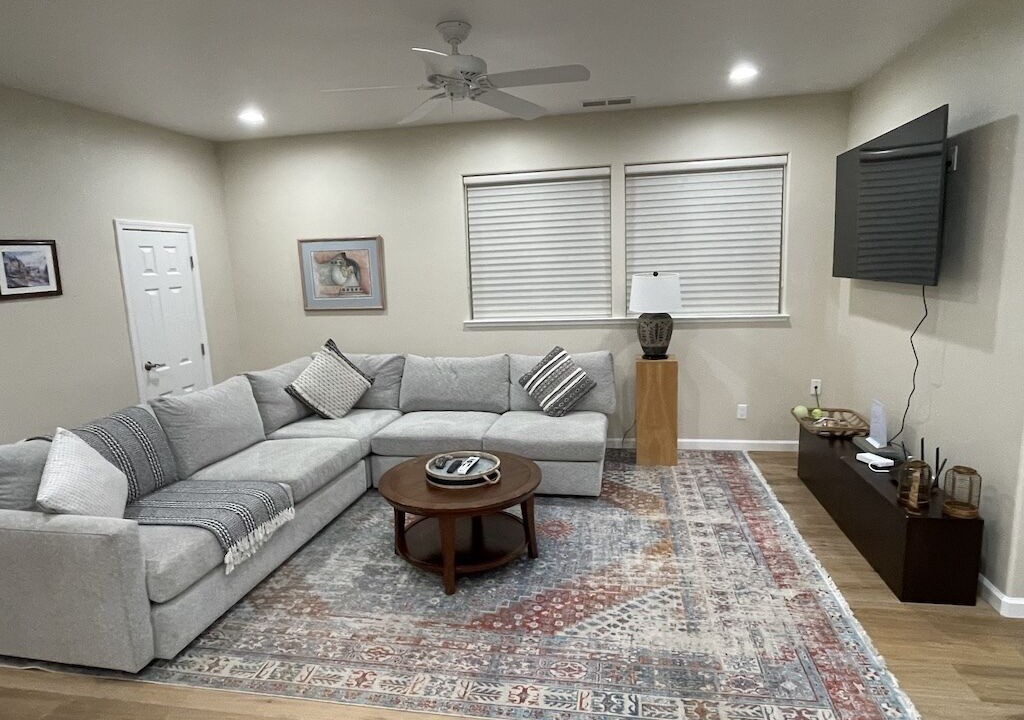 Photo of Livingroom in Kelseyville