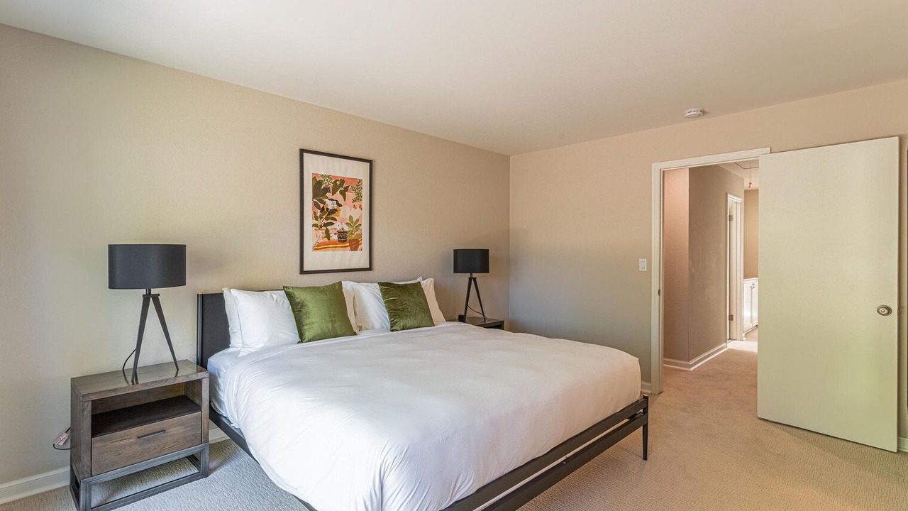 Photo of Bedroom in Waverly Park