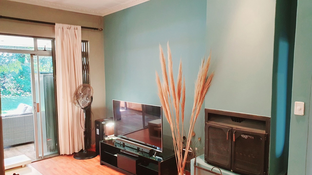 Photo of Livingroom in Greater Johannesburg Metropolitan Area