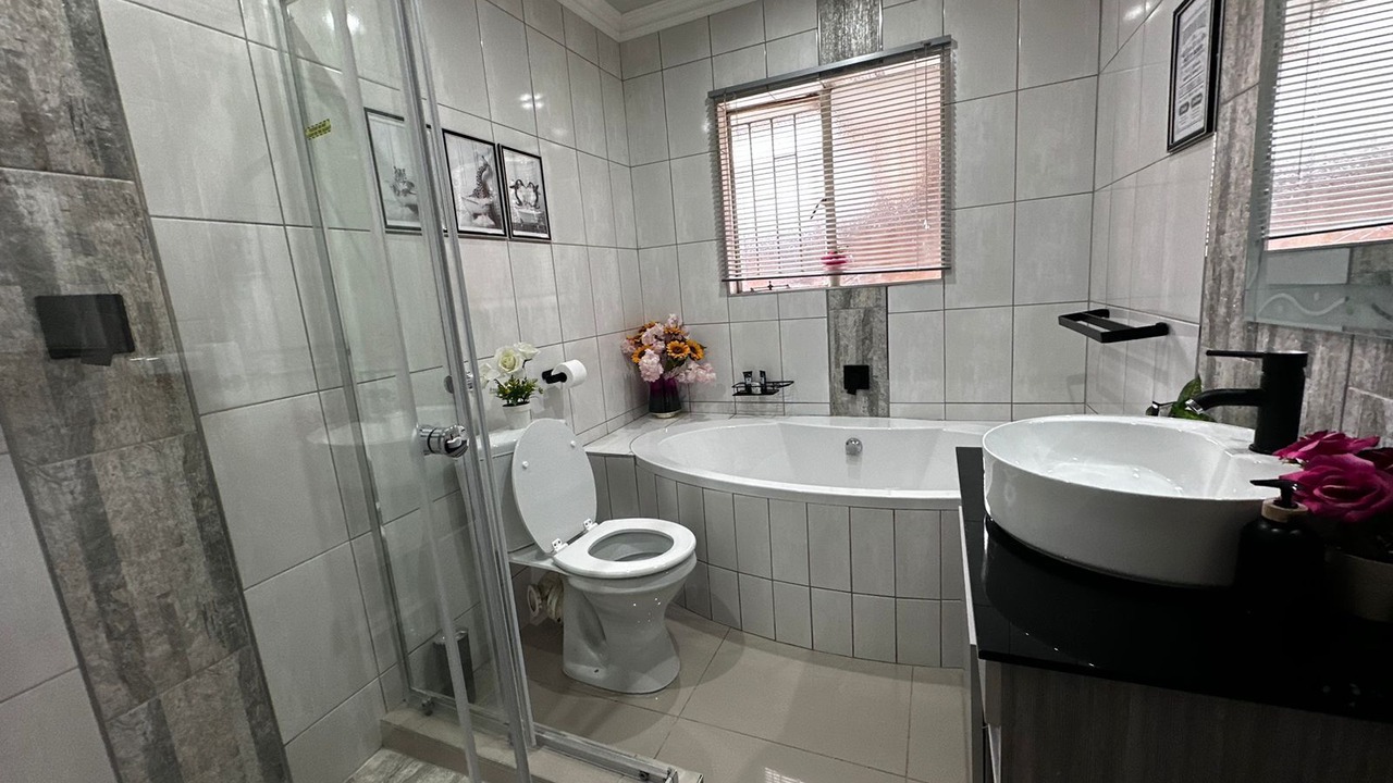 Photo of Bathroom in Kempton Park