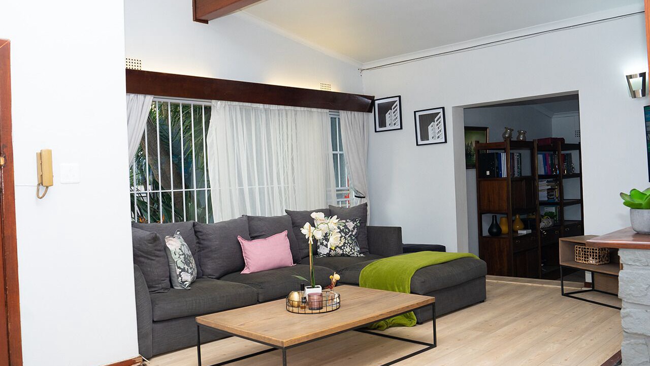 Photo of Livingroom in Greater Johannesburg Metropolitan Area