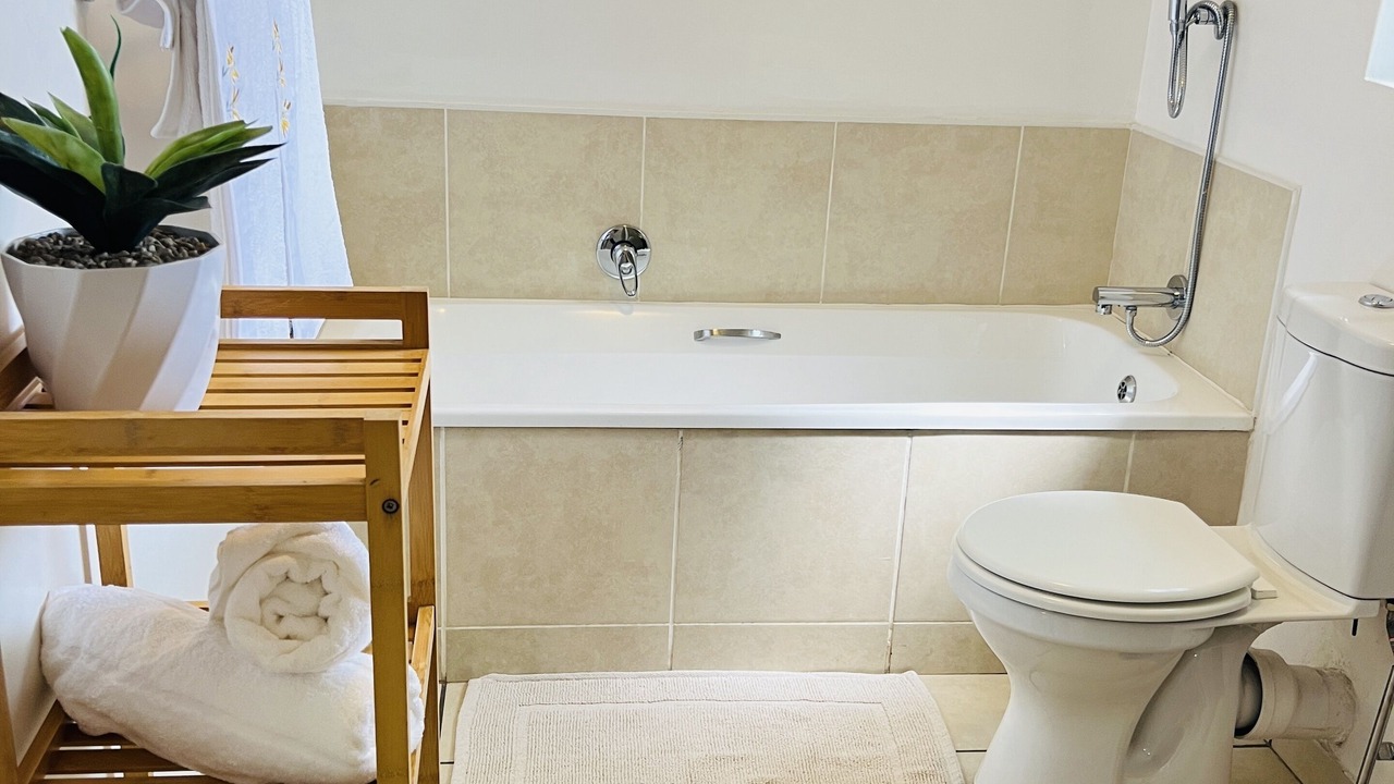 Photo of Bathroom in Greater Johannesburg Metropolitan Area