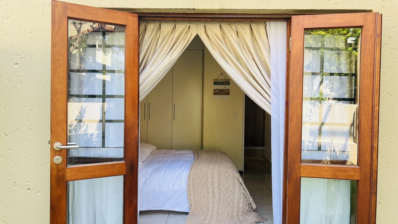 Photo of Bedroom in Greater Johannesburg Metropolitan Area