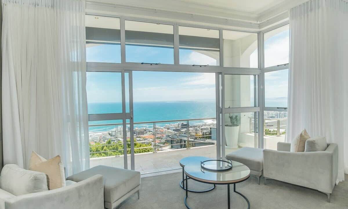 Photo of Livingroom in Bantry Bay