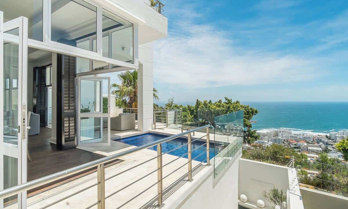 Photo of Outdoor in Bantry Bay