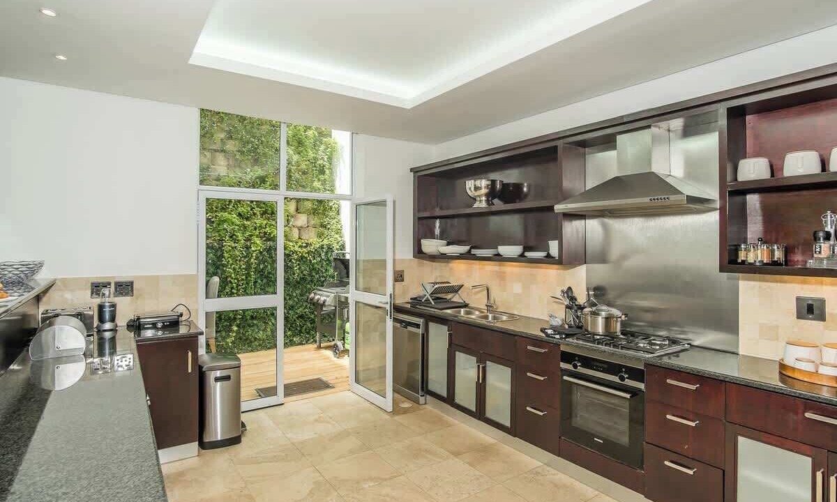 Photo of Kitchen in Bantry Bay