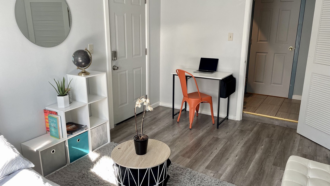 Photo of Bedroom in Oakland