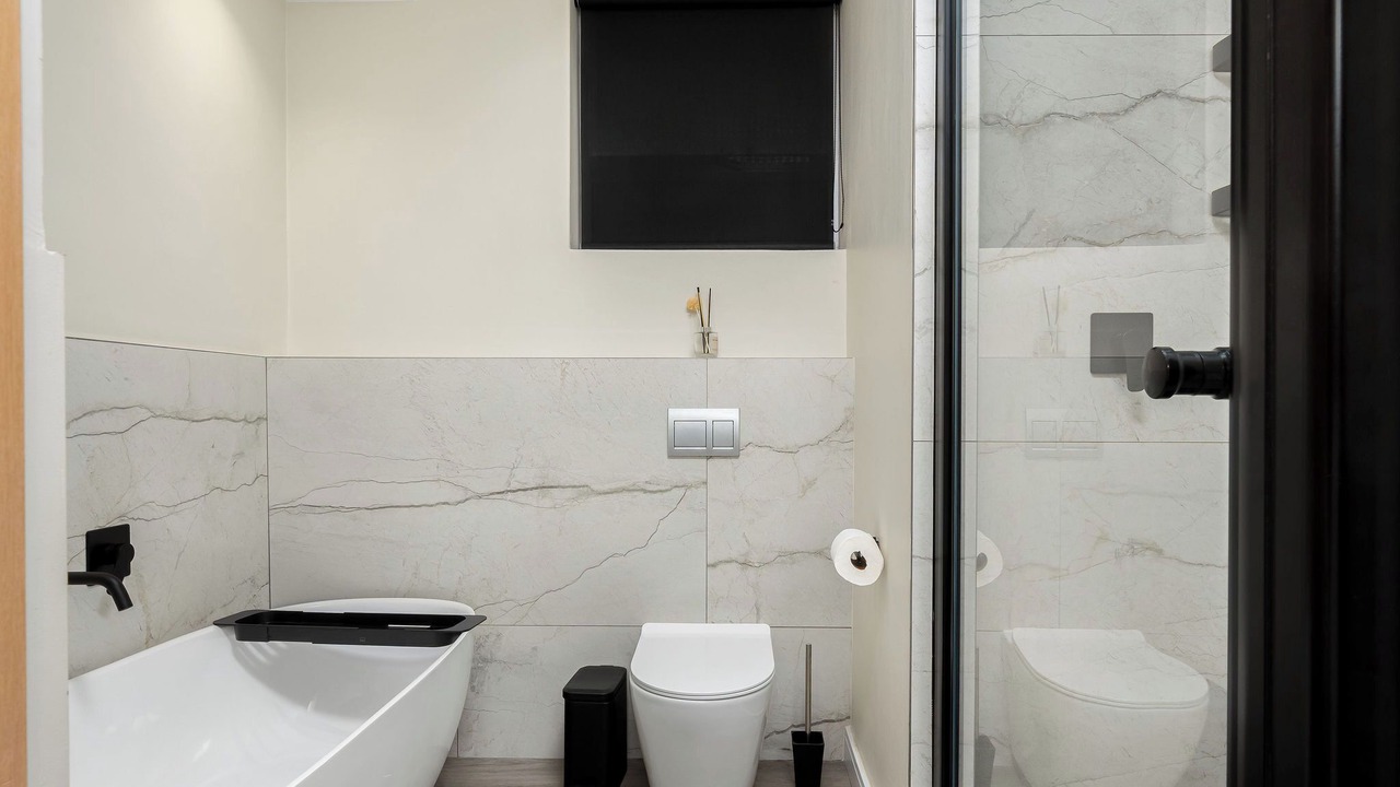 Photo of Bathroom in Three Anchor Bay