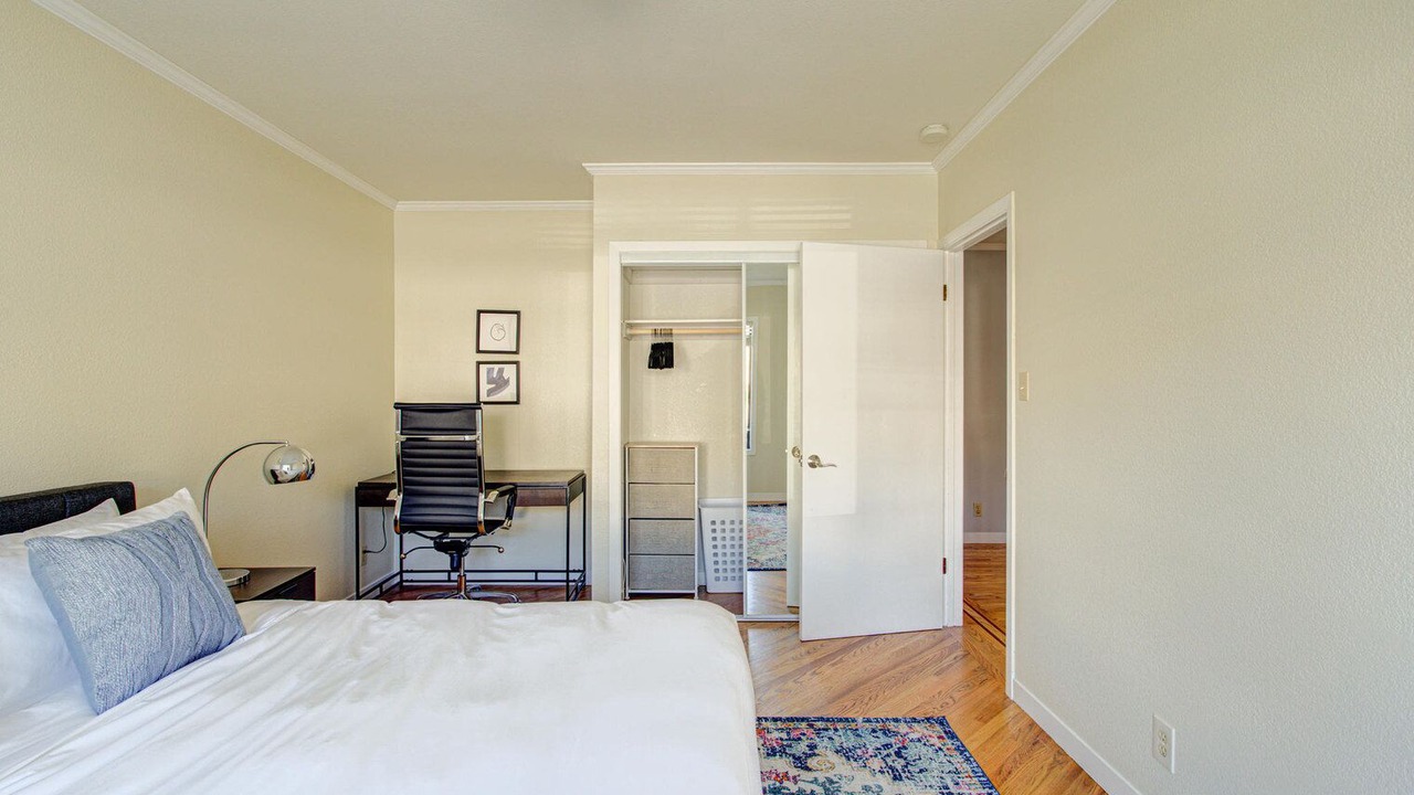 Photo of Bedroom in Downtown
