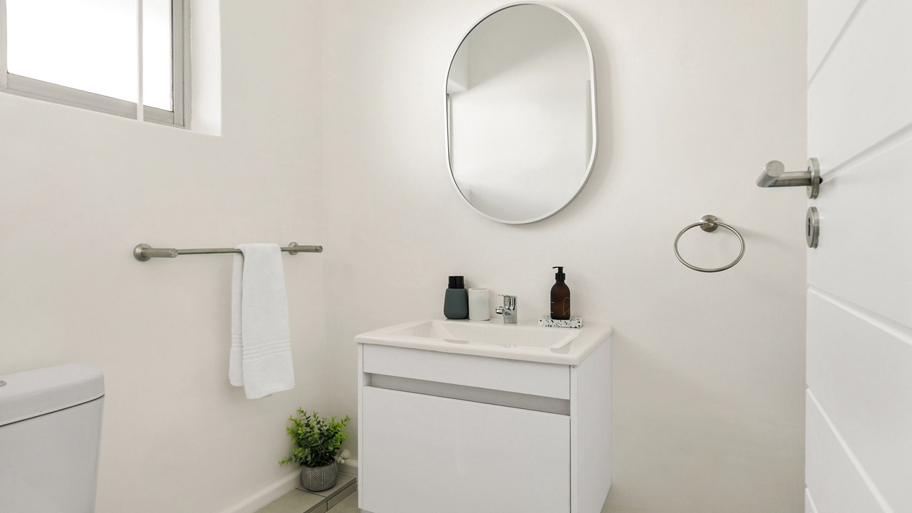 Photo of Bathroom in Three Anchor Bay