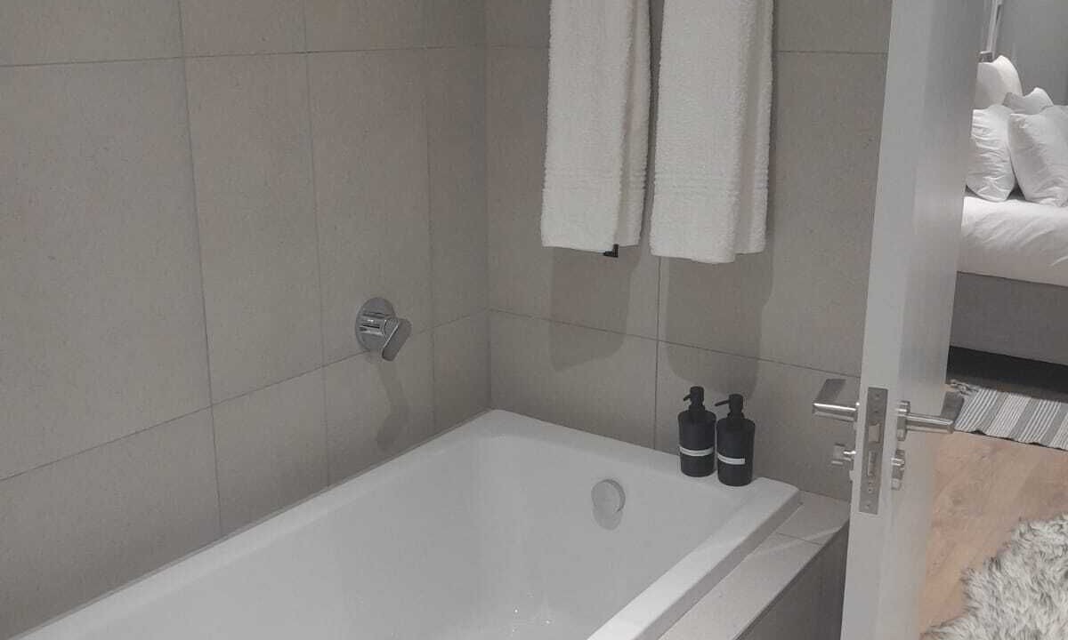 Photo of Bathroom in Greater Johannesburg Metropolitan Area