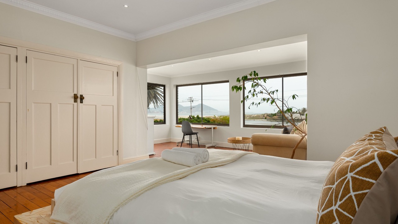 Photo of Bedroom in Milnerton