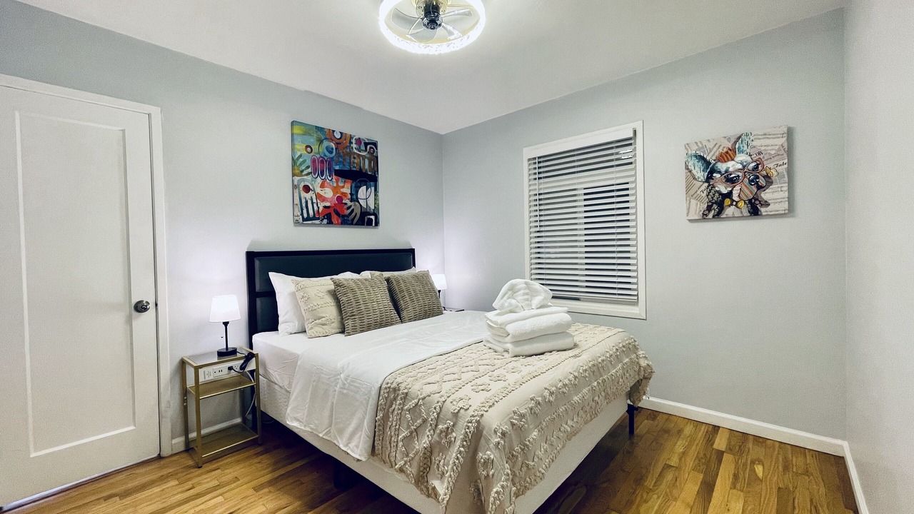 Photo of Bedroom in North Central