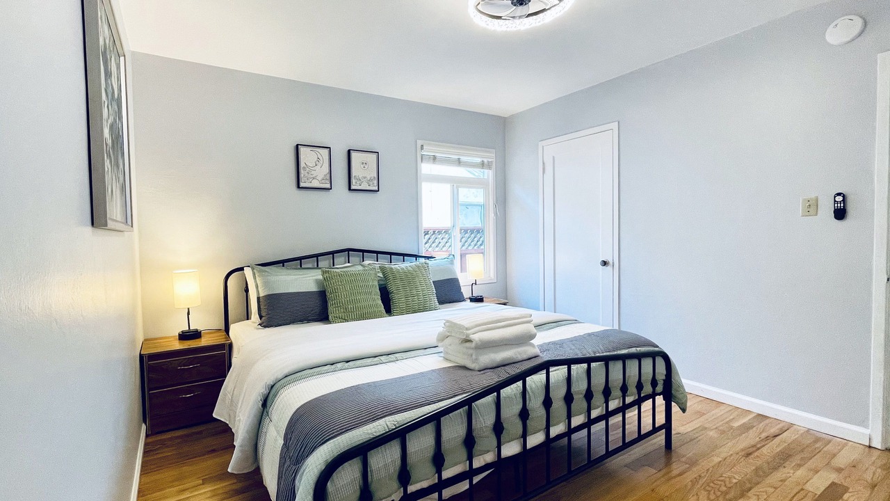 Photo of Bedroom in North Central