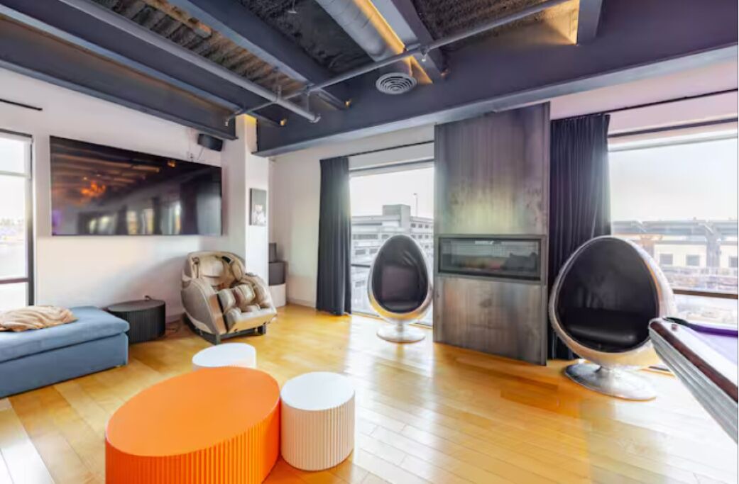Photo of Livingroom in Stateline