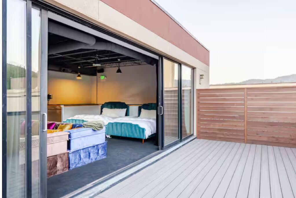 Photo of Patio Balcony in Stateline