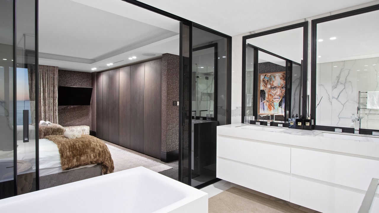 Photo of Bedroom in Bantry Bay