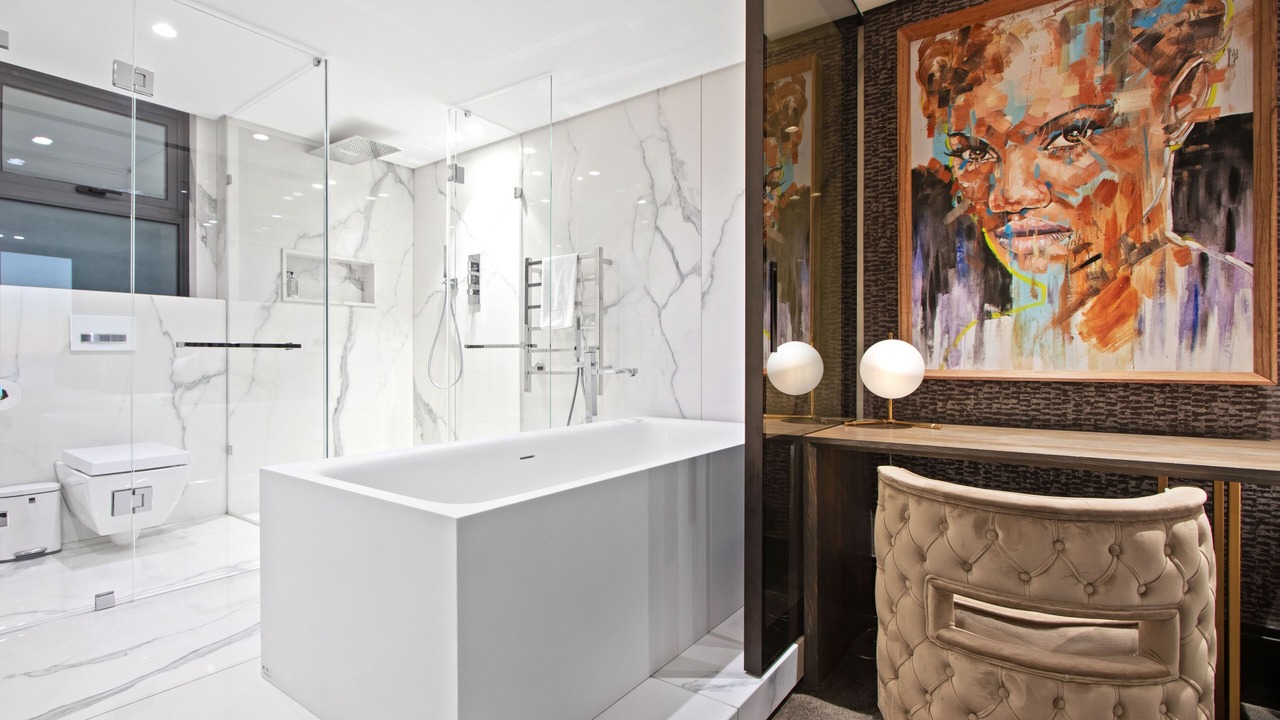 Photo of Bathroom in Bantry Bay